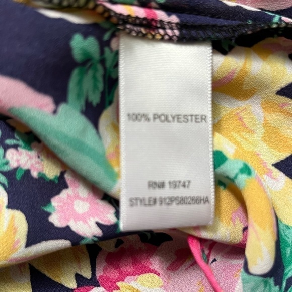 Counterparts floral ruffle sleeve blouse - Picture 5 of 8